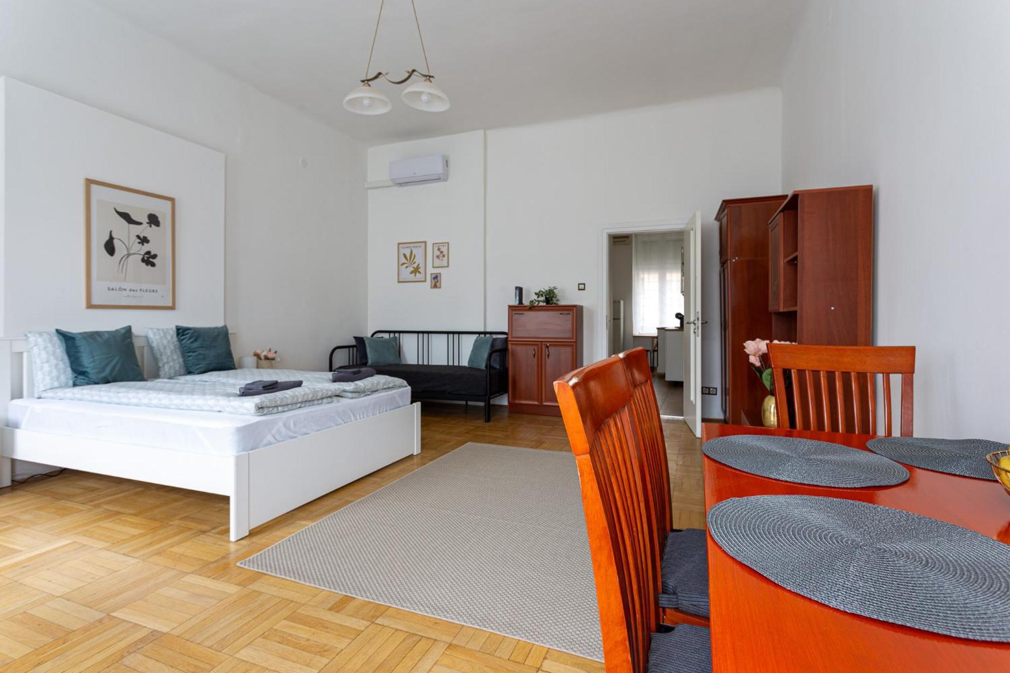Urania Apartments Budapest Exterior photo